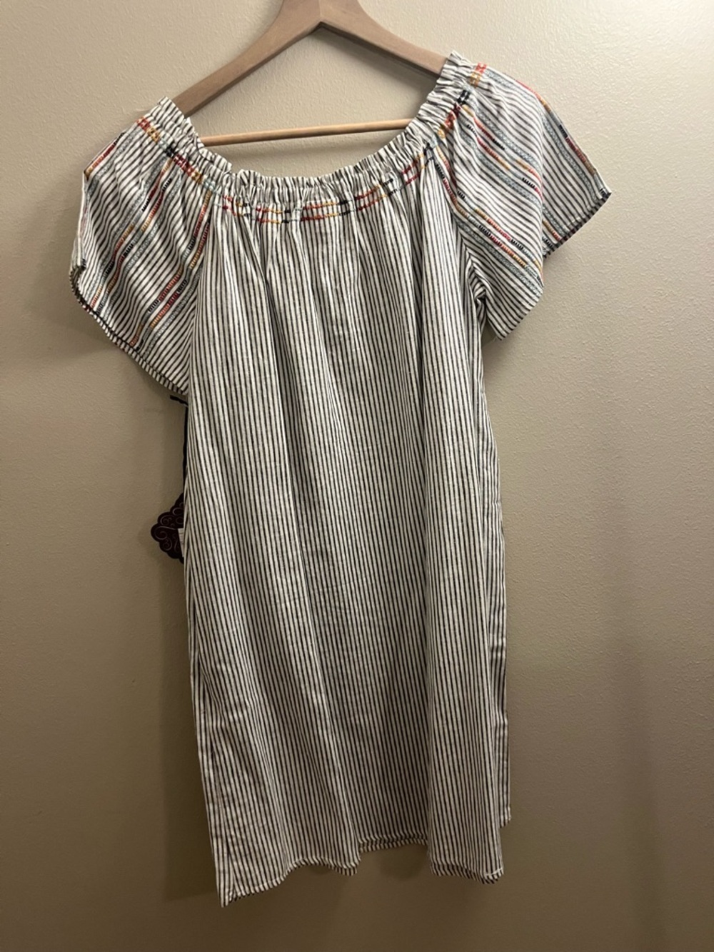 Knox Rose White Navy Striped Top with Multicolor Embroidery - Picture 4 of 4